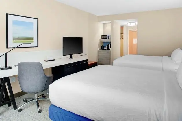 Oda, 2 Büyük (Queen) Boy Yatak