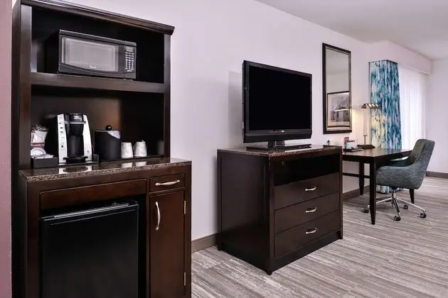 Room, 2 Queens, Accessible w/ Roll In Shower