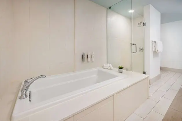 Süit, 1 En Büyük (King) Boy Yatak, Sigara İçilmez
