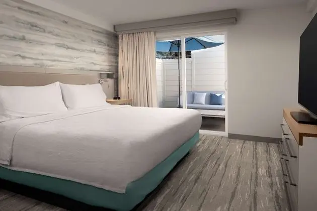 Çatı Katı (Loft), 1 En Büyük (King) Boy Yatak ve Çekyat