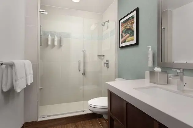 Çatı Katı (Loft), 1 En Büyük (King) Boy Yatak ve Çekyat