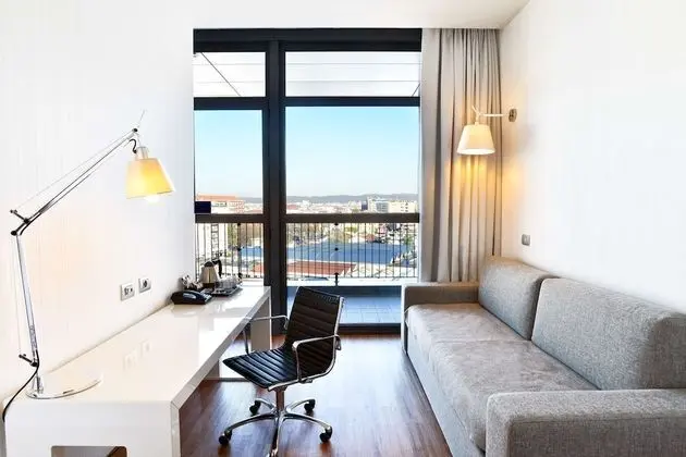 Family Oda, 1 En Büyük (King) Boy Yatak