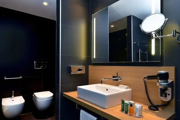 Family Oda, 1 En Büyük (King) Boy Yatak