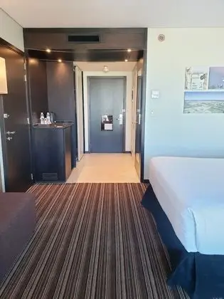 Oda, 1 Büyük (Queen) Boy Yatak, Engellilere Uygun, Şehir Manzaralı (Roll-In Shower)