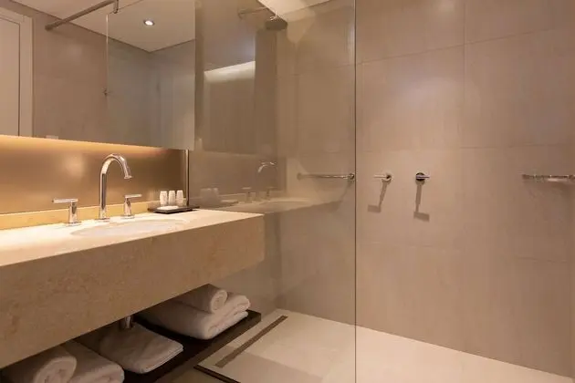 Oda, 2 Tek Kişilik Yatak, Şehir Manzaralı