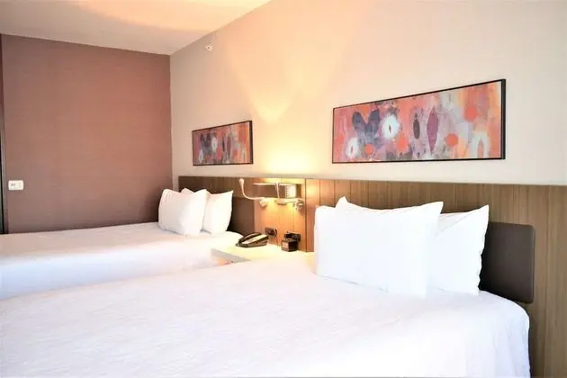 Oda, 2 Büyük (Queen) Boy Yatak (Handicap Accessible)