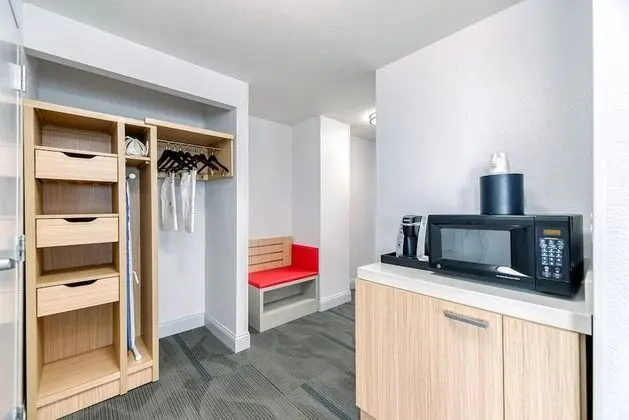 Deluxe Süit, 1 Yatak Odası, Balkon (Side Ocean View)