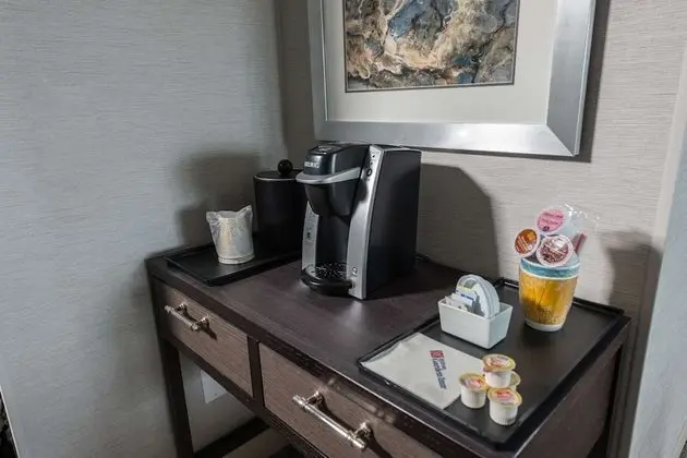 Oda, 2 Büyük (Queen) Boy Yatak (Drinks-Snacks, Mini Fridge/Microwave)