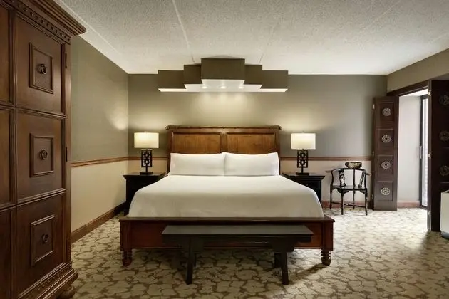 Suite, 1 King Bed, Lower Terrace Level (Mandarin Suite)