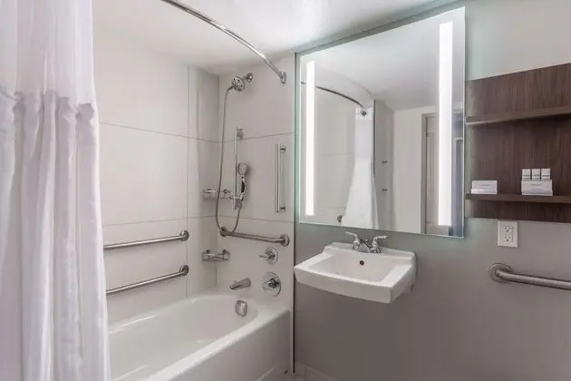 One Queen Bed, Roll In Shower