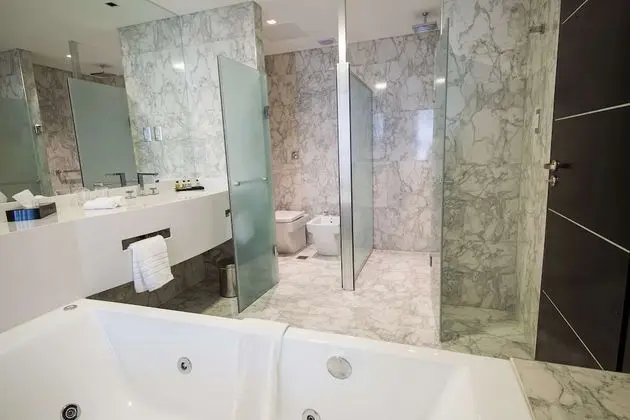 Deluxe Oda, 2 Çift Kişilik Yatak