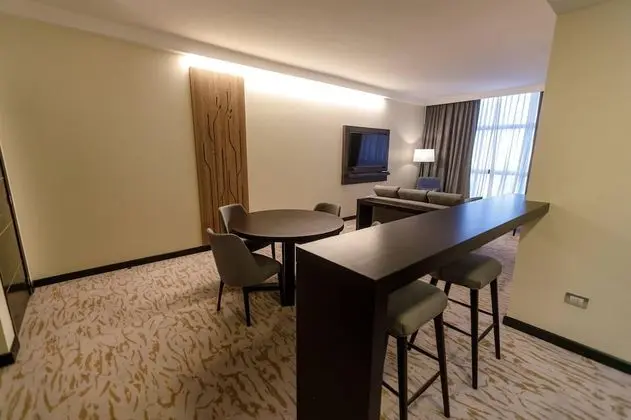 Junior Süit, 2 Çift Kişilik Yatak