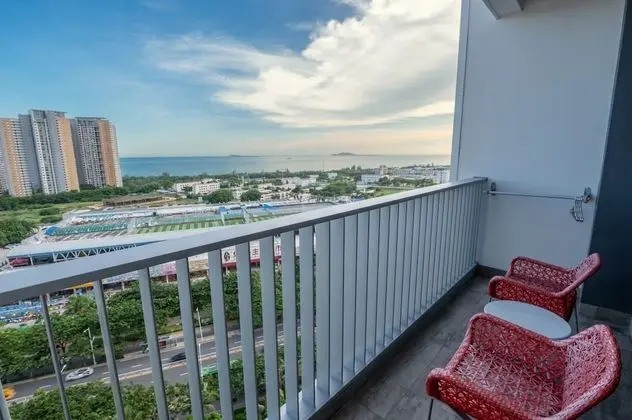 Oda, 1 En Büyük (King) Boy Yatak, Balkon, Deniz Manzaralı (High Floor)