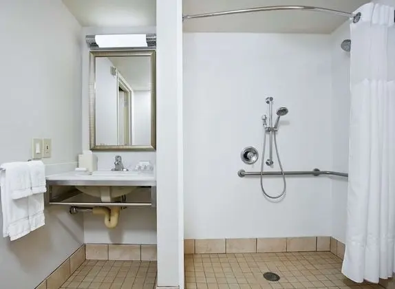 Oda, Engellilere Uygun (Roll-in Shower)