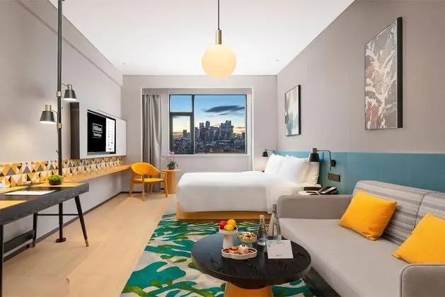 Deluxe Oda, 1 En Büyük (King) Boy Yatak