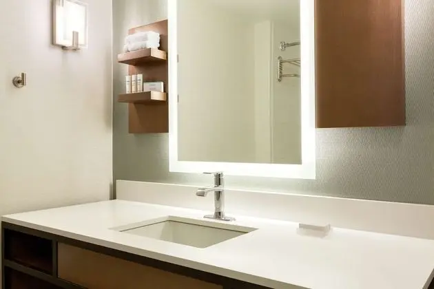 Junior Süit, 1 En Büyük (King) Boy Yatak