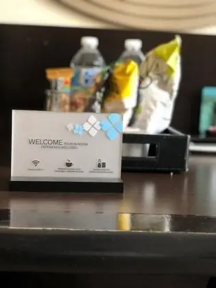 Deluxe Oda, 1 En Büyük (King) Boy Yatak, Engellilere Uygun (Hearing)