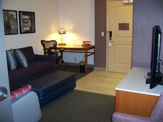 One King Bed, Smoking, Accessible
