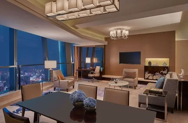 Deluxe Süit, 1 En Büyük (King) Boy Yatak (Lounge Access)