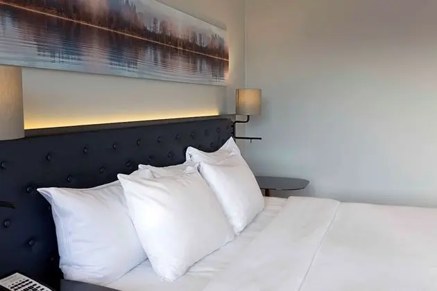 Süit, 1 En Büyük (King) Boy Yatak, Kanal Manzaralı