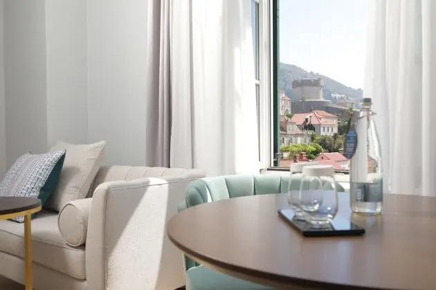 King Guest Room with Sea View