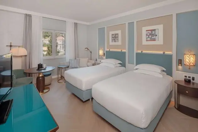 Twin Guest Room