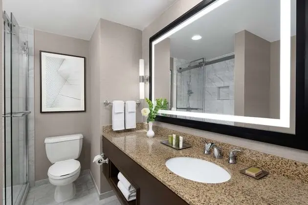 Junior Süit, Buzdolabı (2 Queen Beds with Sofa Bed)