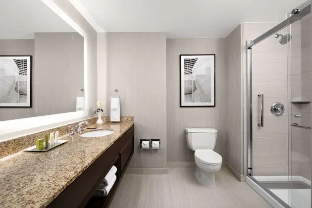 Junior Süit, Buzdolabı (2 Queen Beds with Sofa Bed)