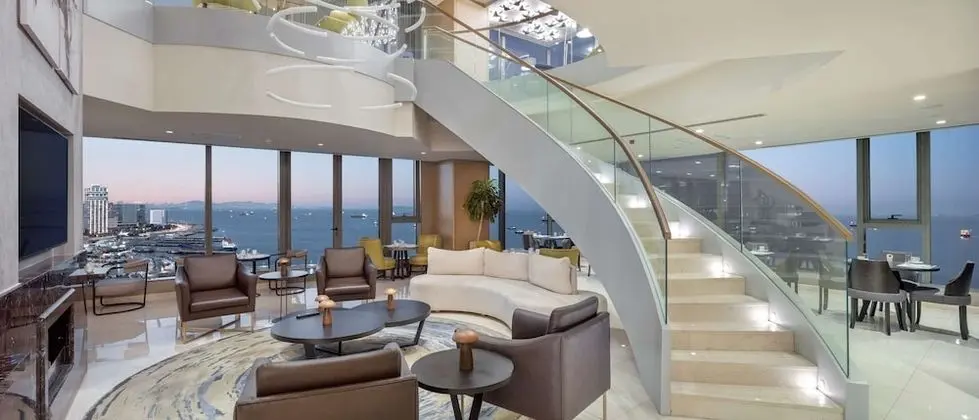 Grand Family Suite with Sea View