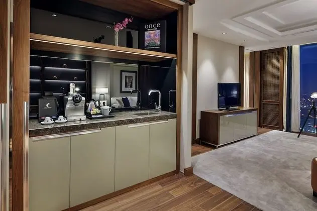 Premium Süit (Bomonti, Lounge Access)
