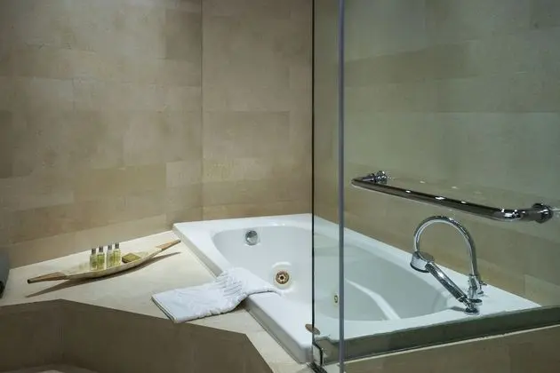 Deluxe Süit, 1 Çift Kişilik Yatak, Köşe