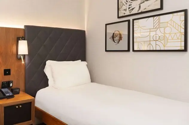Premium Oda, 1 Tek Kişilik Yatak