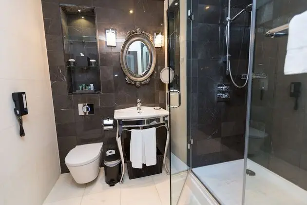 King Deluxe, Deluxe Oda, 1 En Büyük (King) Boy Yatak