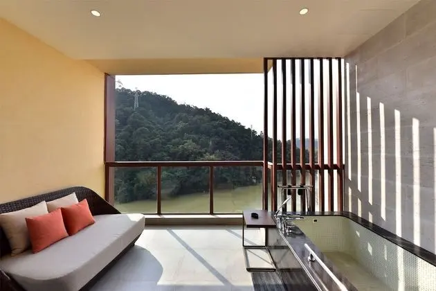 Oda, 1 En Büyük (King) Boy Yatak, Küvet, Koy Manzaralı (River/Mountain View, Hot Tub)
