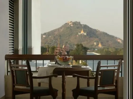 Executive Oda, 1 En Büyük (King) Boy Yatak, Balkon, Tepe Manzaralı