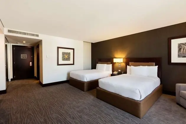 2 double beds