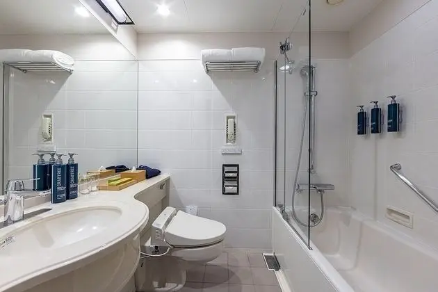 Hilton, İki Ayrı Yataklı Oda, Sigara İçilmez, Köşe