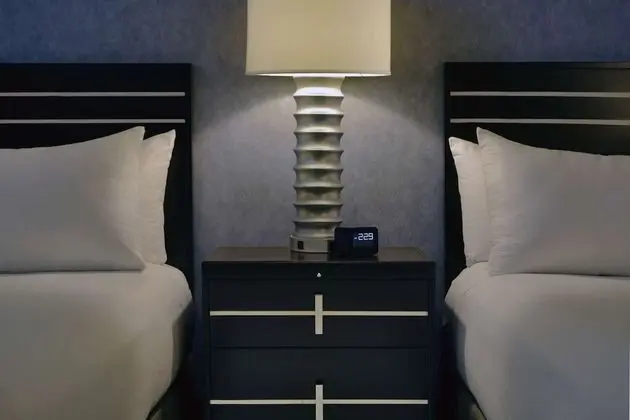 Deluxe Oda, 2 Büyük (Queen) Boy Yatak