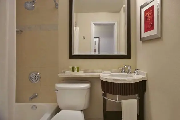 Deluxe Oda, 2 Büyük (Queen) Boy Yatak