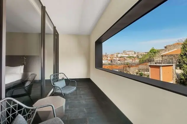 Deluxe Tek Büyük Yataklı Oda, Balkon