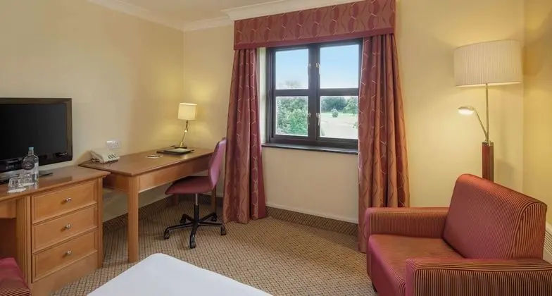 Twin Room, Golf View