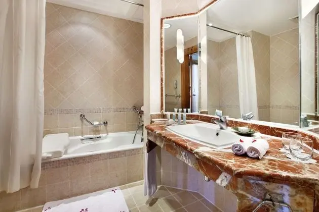 Oda, 2 Tek Kişilik Yatak (Pool Floor)