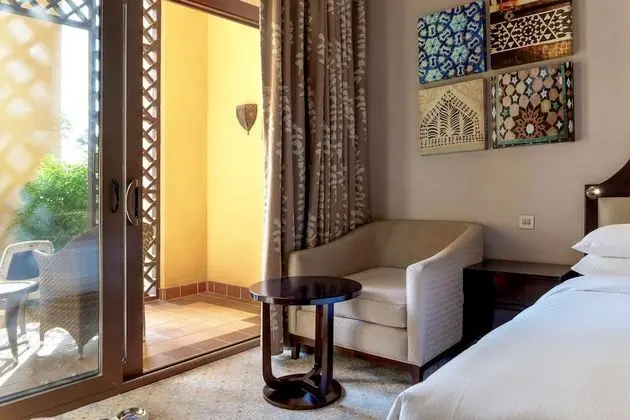 Oda, 2 Büyük (Queen) Boy Yatak (Dog Friendly)