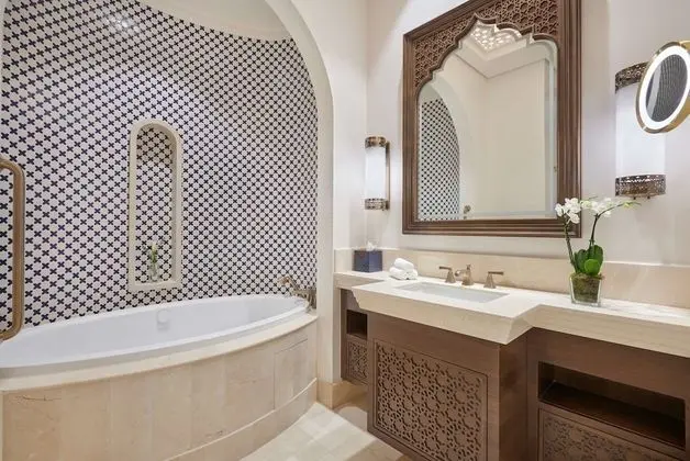 King Guest Room, With Waterpark Access
