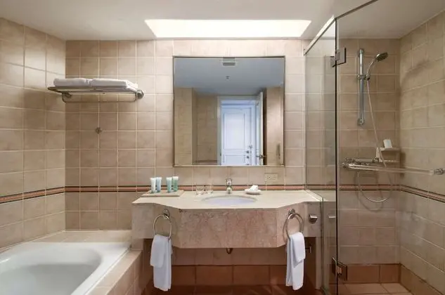 Premier Oda, 1 En Büyük (King) Boy Yatak, Bahçe Manzaralı