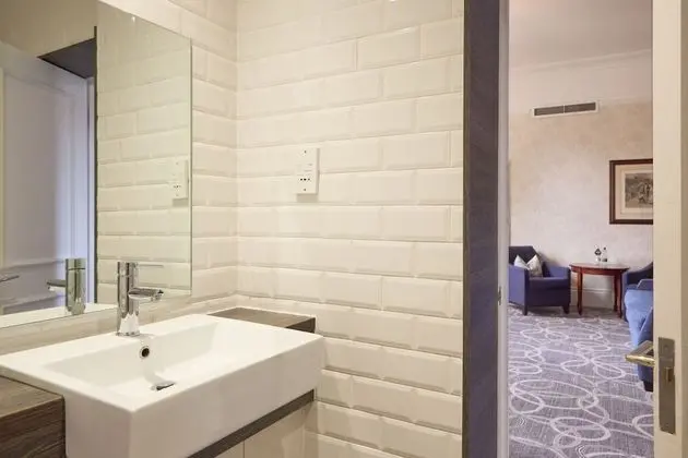 Junior Süit, 1 En Büyük (King) Boy Yatak