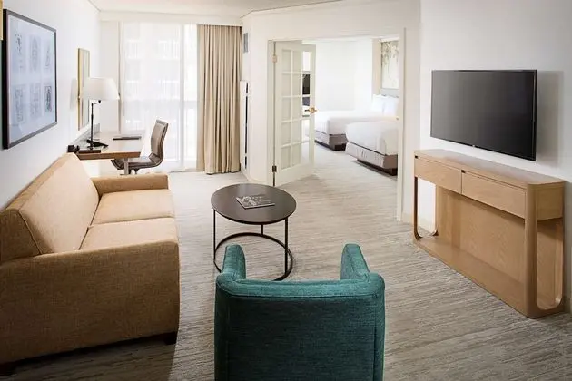 Executive Süit, Business Dinlenme Salonu Kullanımı (2 Double Beds with Sofa bed)