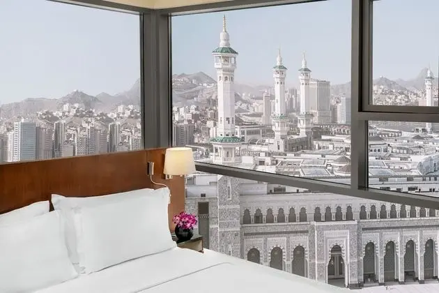 Superior İki Ayrı Yataklı Oda (with Haram view)