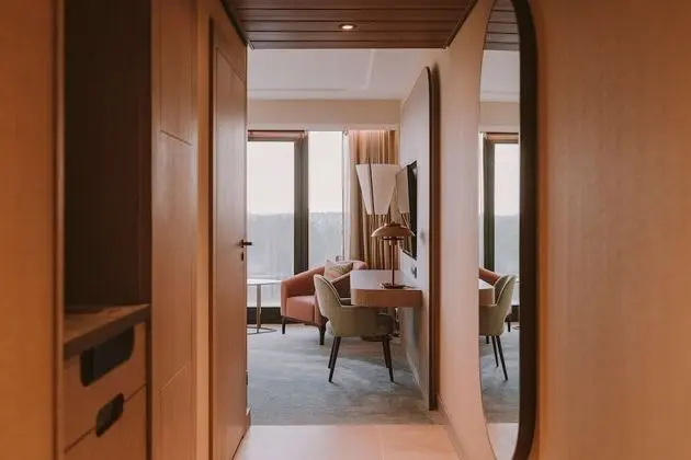 Oda, 1 En Büyük (King) Boy Yatak, Balkon