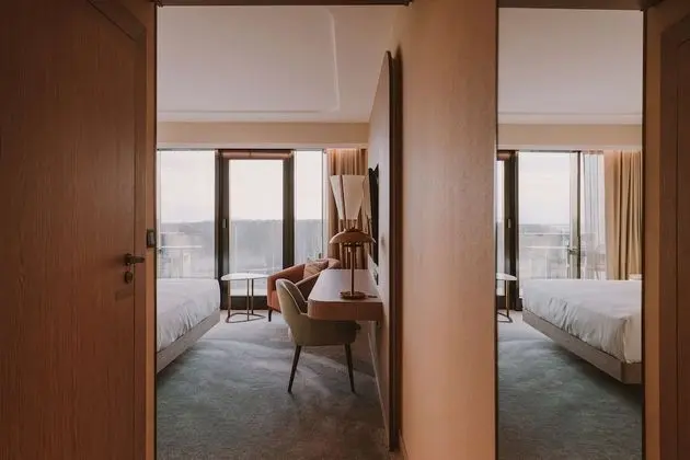 Oda, 1 En Büyük (King) Boy Yatak, Balkon